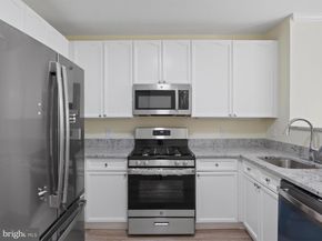 2711 Bellforest Court 201, Vienna VA 22180