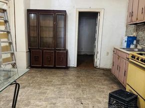 1725 N Creighton Street, Philadelphia PA 19131