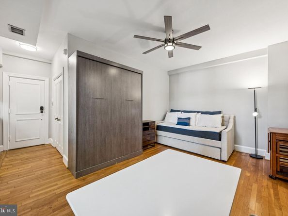 18 9TH Street NE 304, Washington DC 20002