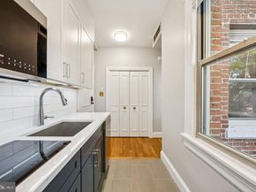 18 9TH Street NE 304, Washington DC 20002