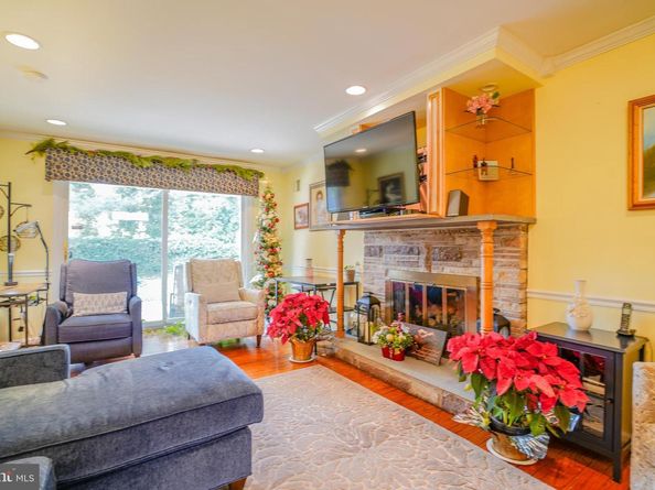 245 Barclay Circle, Cheltenham PA 19012