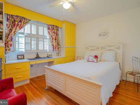 245 Barclay Circle, Cheltenham PA 19012