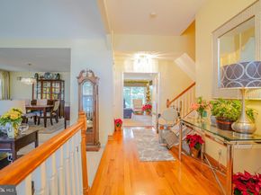 245 Barclay Circle, Cheltenham PA 19012