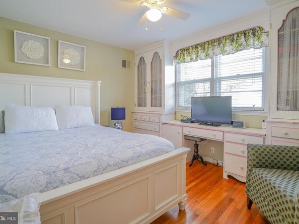 245 Barclay Circle, Cheltenham PA 19012