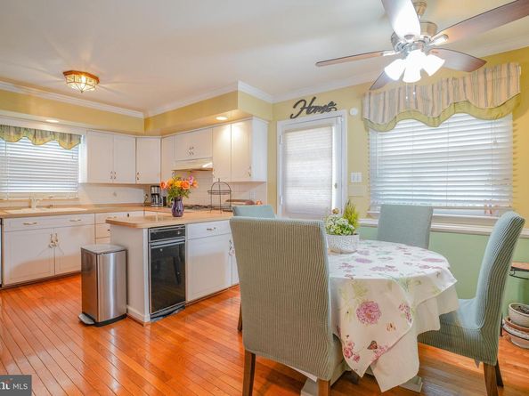 245 Barclay Circle, Cheltenham PA 19012