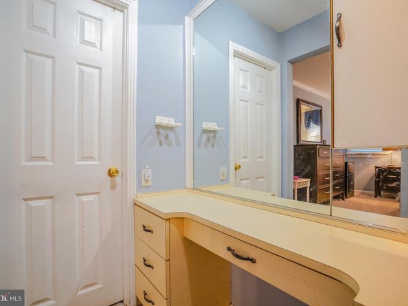 245 Barclay Circle, Cheltenham PA 19012