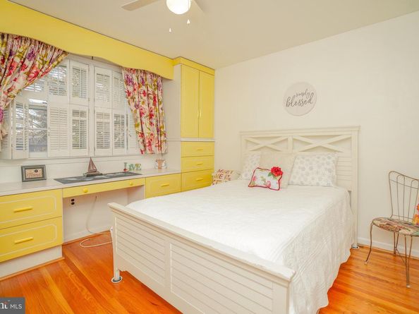 245 Barclay Circle, Cheltenham PA 19012