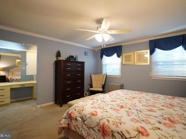 245 Barclay Circle, Cheltenham PA 19012