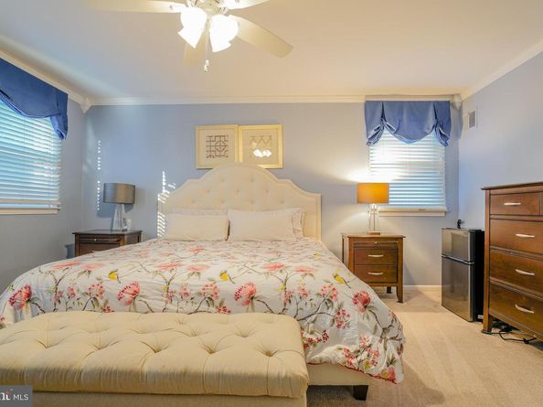 245 Barclay Circle, Cheltenham PA 19012