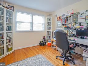 245 Barclay Circle, Cheltenham PA 19012