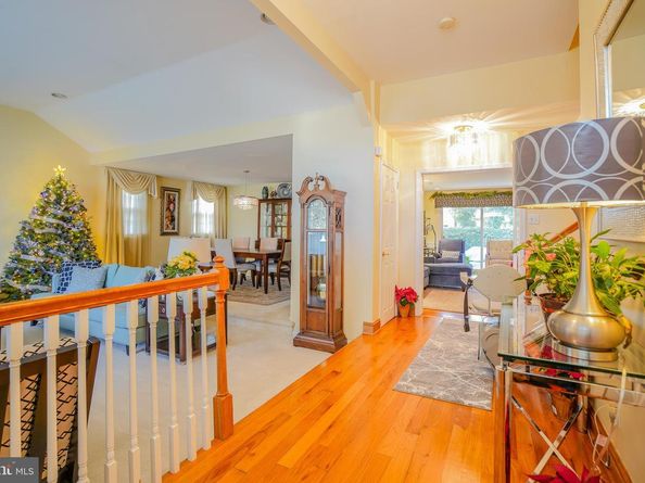 245 Barclay Circle, Cheltenham PA 19012