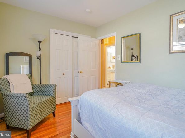 245 Barclay Circle, Cheltenham PA 19012