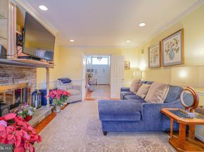 245 Barclay Circle, Cheltenham PA 19012