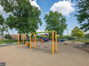 291 Cameron Station Boulevard 102, Alexandria VA 22304