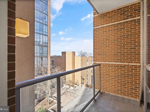 12025 New Dominion Parkway 406, Reston VA 20190