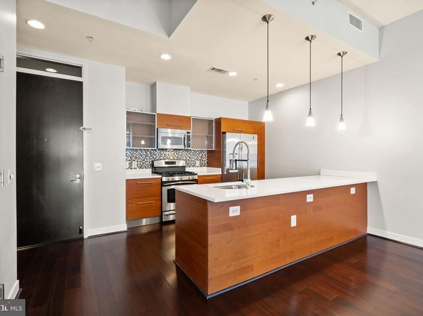 12025 New Dominion Parkway 406, Reston VA 20190