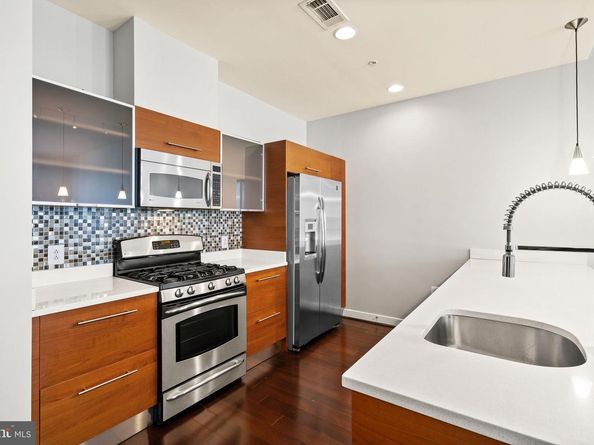 12025 New Dominion Parkway 406, Reston VA 20190