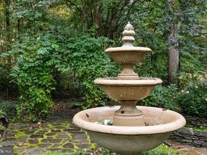 10205 Cedar Pond Drive, Vienna VA 22182