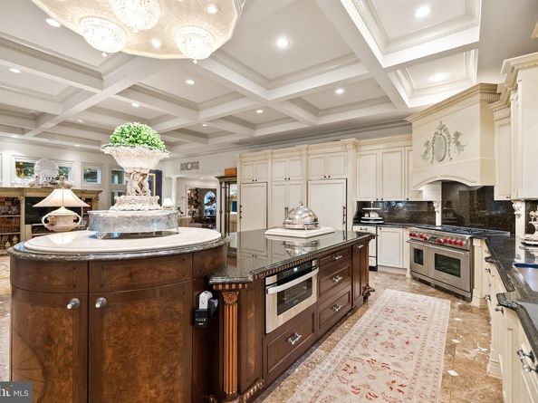 10205 Cedar Pond Drive, Vienna VA 22182