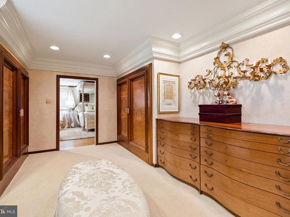 10205 Cedar Pond Drive, Vienna VA 22182
