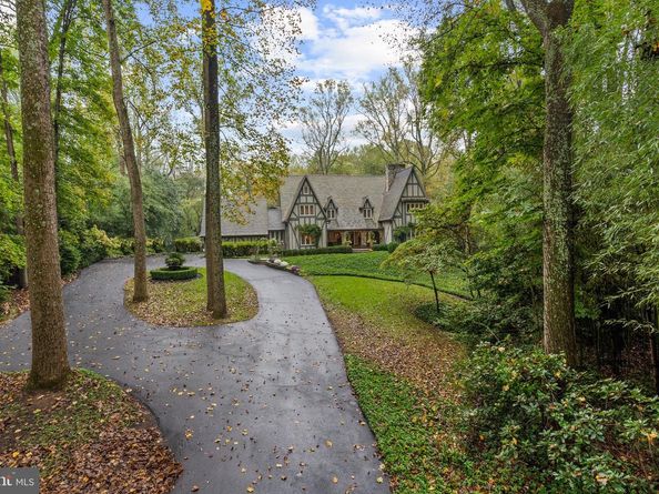 10205 Cedar Pond Drive, Vienna VA 22182