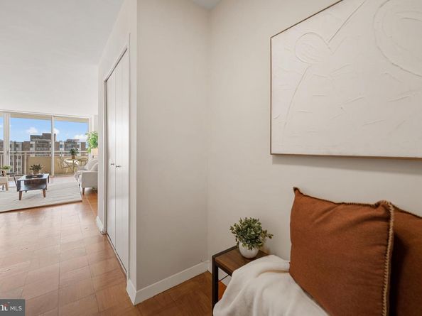 3001 Veazey Terrace NW 1623, Washington DC 20008