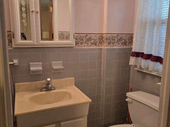 1107 Roberts Avenue, Feasterville Trevose PA 19053