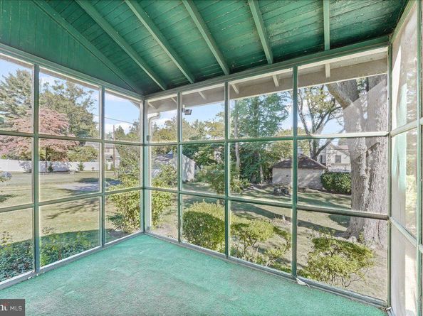89 Saxer Avenue, Springfield PA 19064