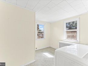 89 Saxer Avenue, Springfield PA 19064
