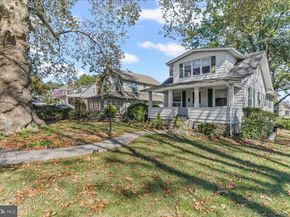 89 Saxer Avenue, Springfield PA 19064