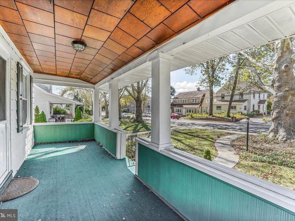 89 Saxer Avenue, Springfield PA 19064