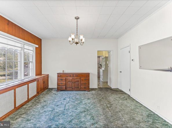 89 Saxer Avenue, Springfield PA 19064