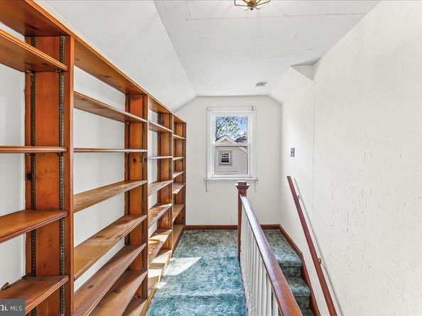 89 Saxer Avenue, Springfield PA 19064