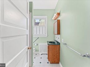 89 Saxer Avenue, Springfield PA 19064