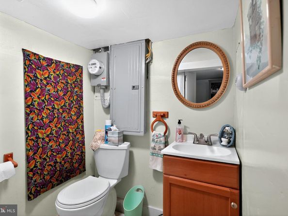 1822 S 12TH Street, Philadelphia PA 19148