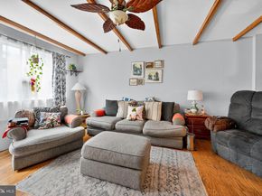 1822 S 12TH Street, Philadelphia PA 19148