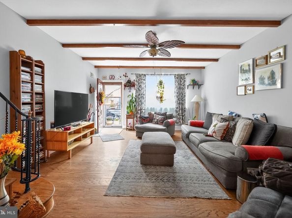 1822 S 12TH Street, Philadelphia PA 19148