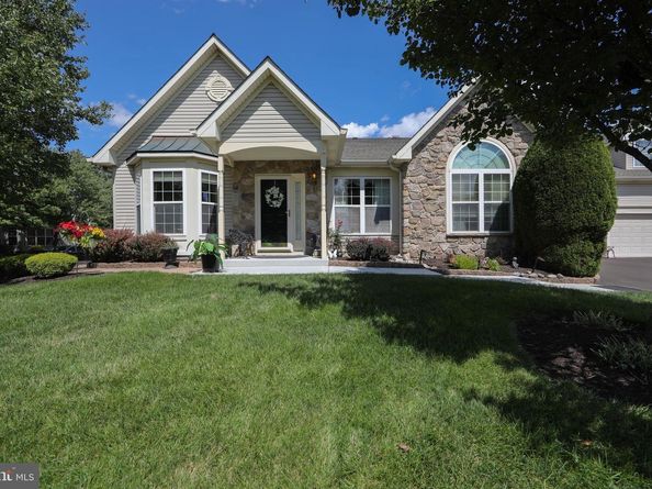 38 Shady Brook Drive 66, Langhorne PA 19047