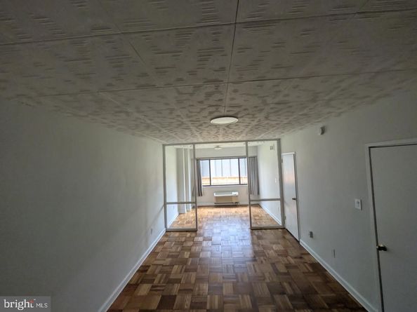 2141 I Street NW 210, Washington DC 20037