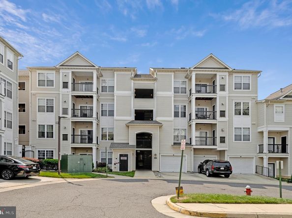 11355 Aristotle Drive 8413, Fairfax VA 22030