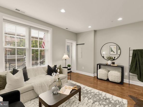 1018 13TH Street SE 2, Washington DC 20003