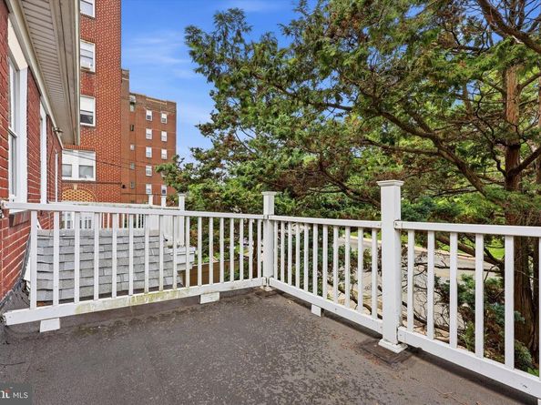 79 S State Road, Upper Darby PA 19082