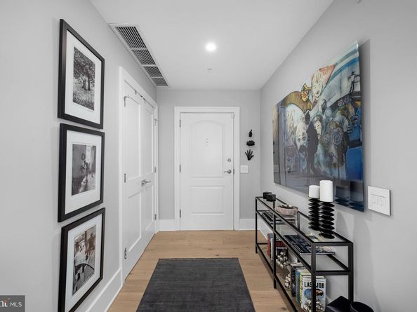1450 Emerson Avenue 317, Mclean VA 22101