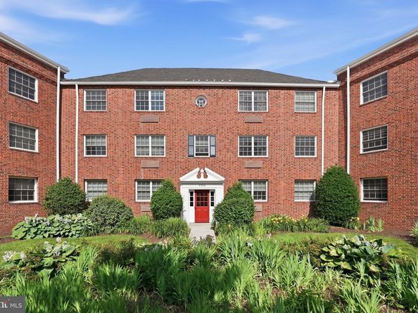 1708 W Abingdon Drive 202, Alexandria VA 22314