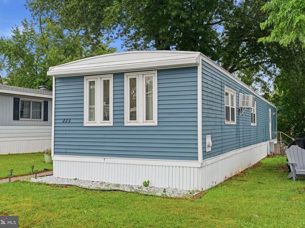 228 Johnson Drive, Fairless Hills PA 19030
