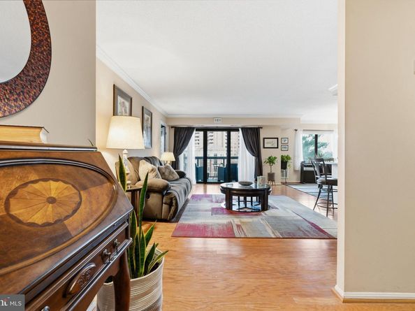203 Yoakum Parkway 410, Alexandria VA 22304