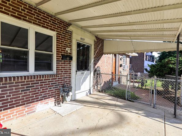 1937 Delmar Drive, Folcroft PA 19032