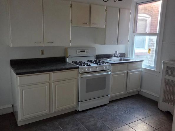 1724 Roselyn Street, Philadelphia PA 19141
