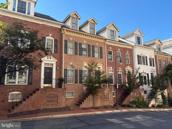 1318 N Adams Court, Arlington VA 22201