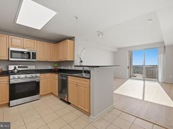 2726 Gallows Road 1517, Vienna VA 22180